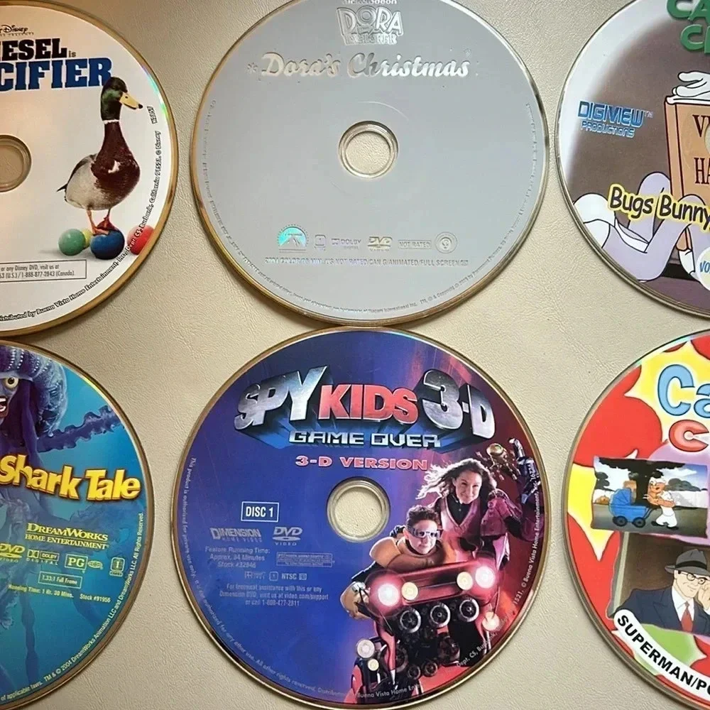 12 Random CD Movies with travel case most are probably vintage for 1 price - Picture 4 of 10